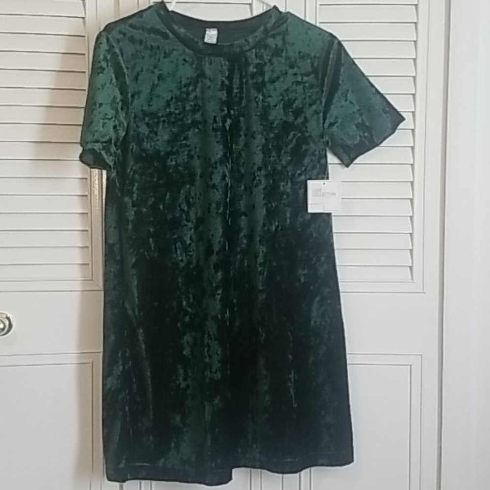 Velvet Green short sleeve Dress NWT